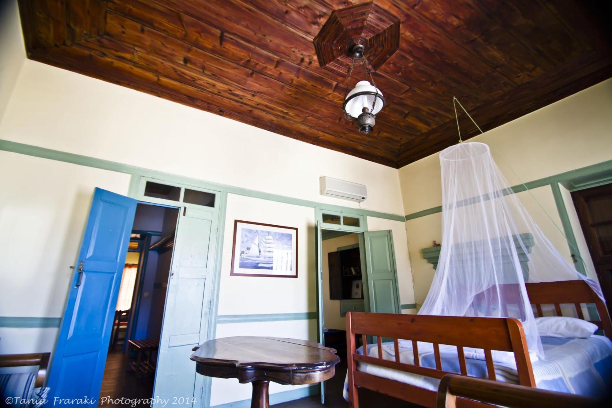 Karnayo Hotel Megisti Room photo